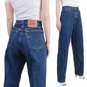 Vintage Levi’s 560 Loose Fit Straight Leg High Waisted Mom Denim Jeans Size W34